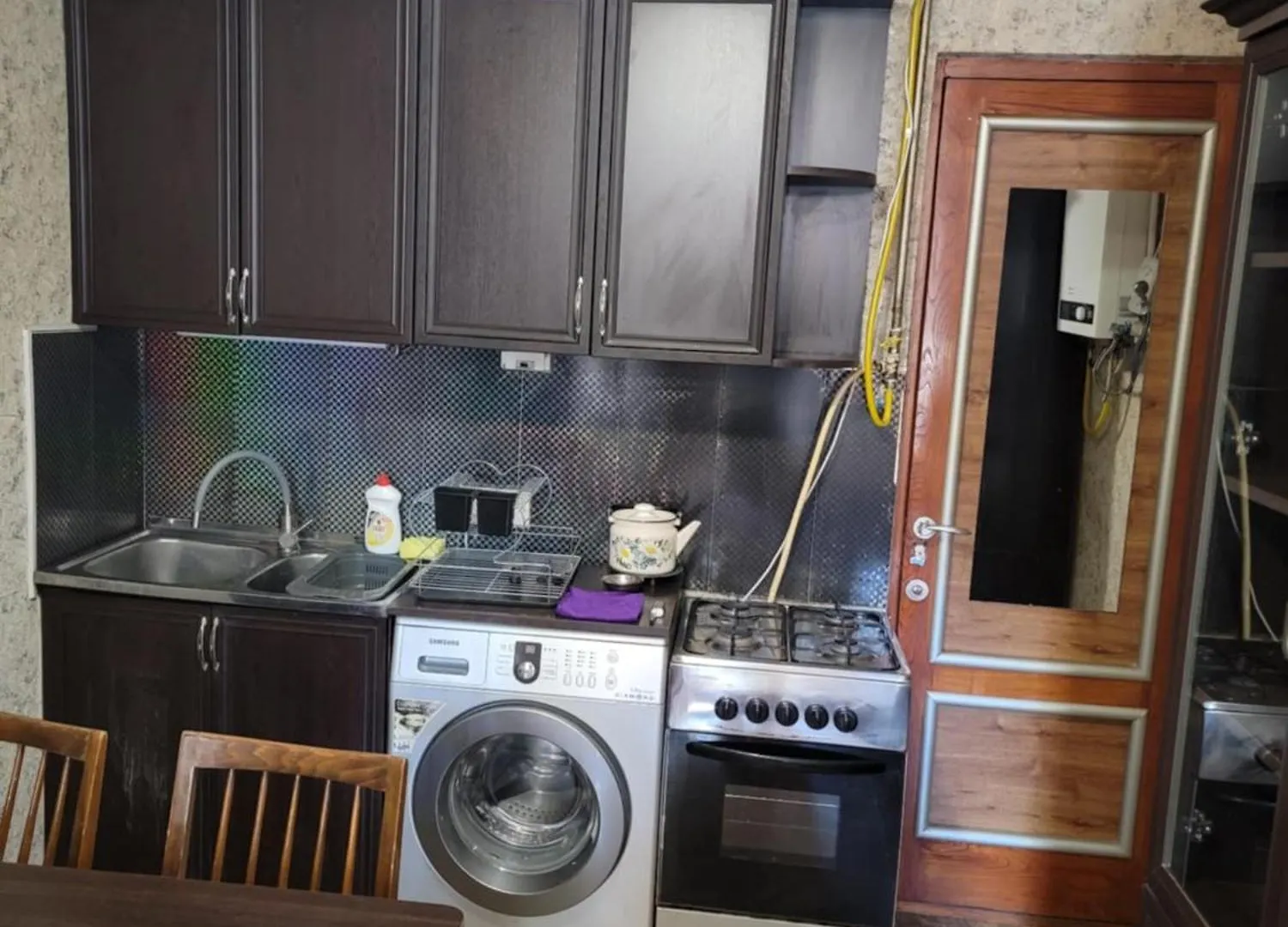 Apartment On Leonidze 18 Tbilisi